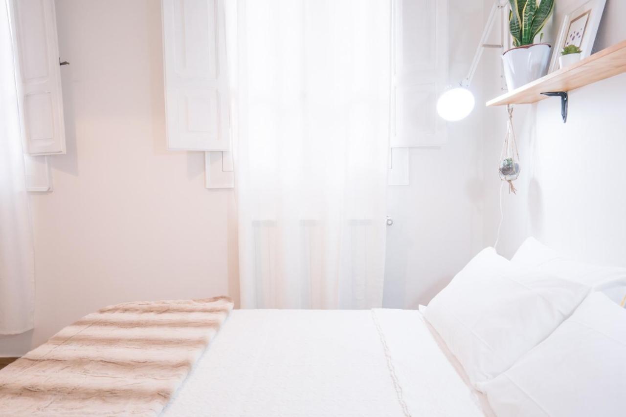 Minimalist Chic A Villanova 3Bdr - 2Bth - Wifi Каляри Екстериор снимка