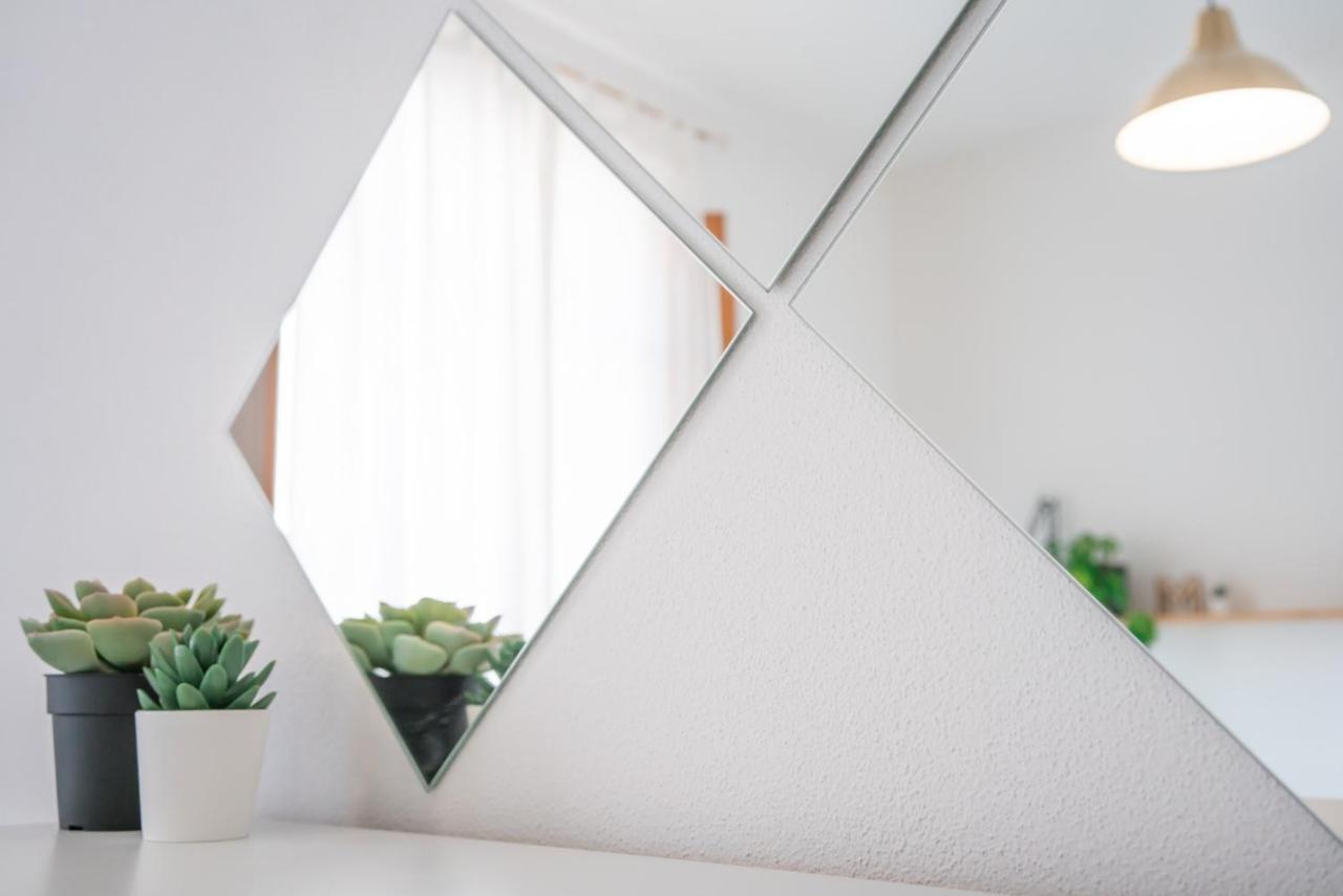 Minimalist Chic A Villanova 3Bdr - 2Bth - Wifi Каляри Екстериор снимка